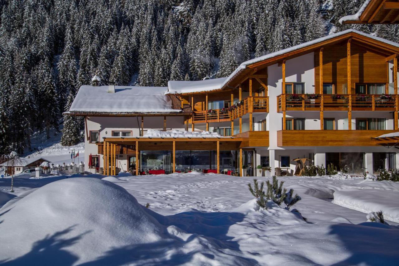 Hotel Welponer Selva di Val Gardena Exterior photo