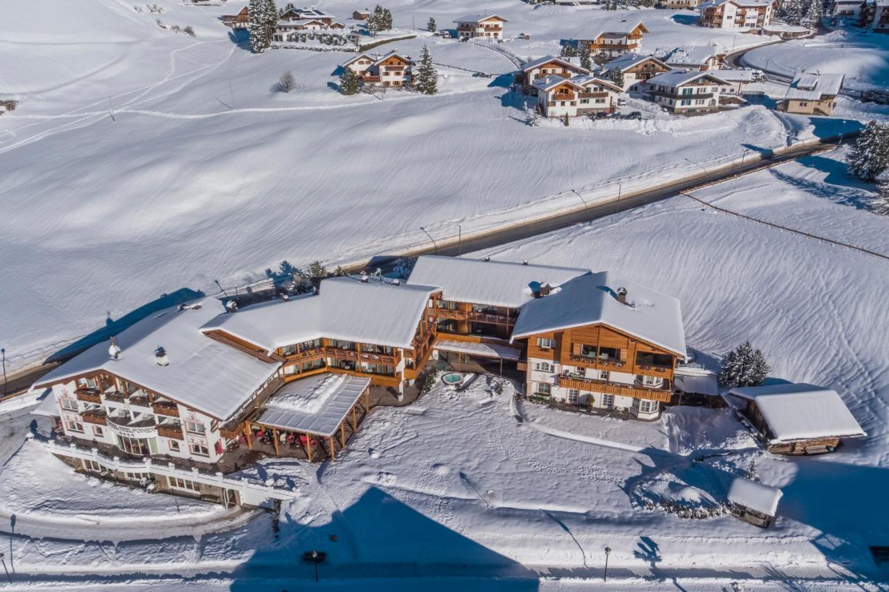 Hotel Welponer Selva di Val Gardena Exterior photo